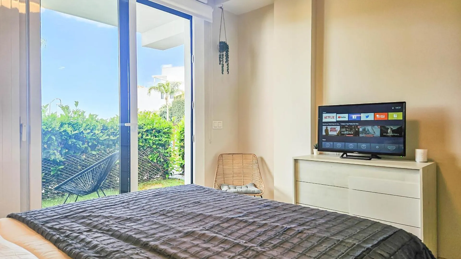 Casa Banderas Garden Level Pool Front Apartment La Cala De Mijas Spain